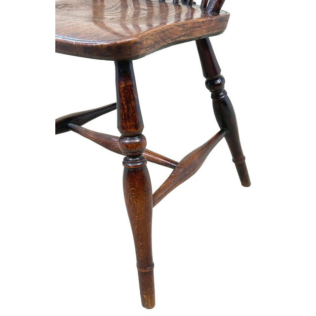 A Charming Set Of 6 Early 19th Century Matching Ash & Elm Farmhouse Kitchen Windsor Dining Chairs, Having Scribed Edge To...