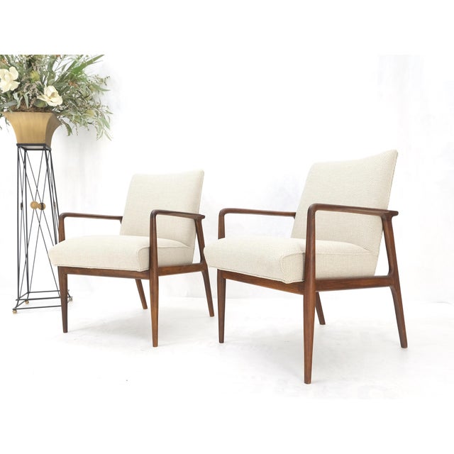 Mid 20th Century New Oatmeal Tweed Upholstery Oiled Walnut Side Arm Chairs Jens Risom Style MINT! For Sale - Image 5 of 14