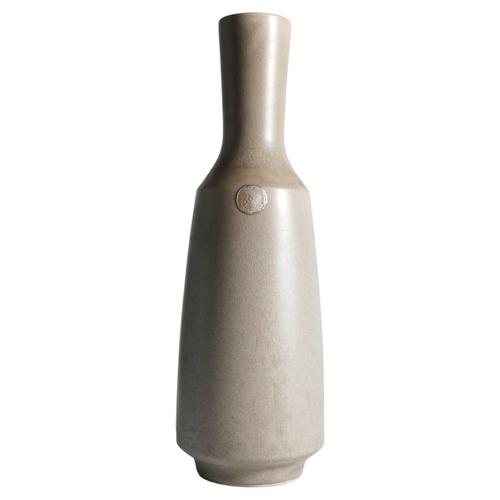 This extremely elegant Scandinavian modern stoneware vase is attributed to the renowned Swedish ceramicist and designer...