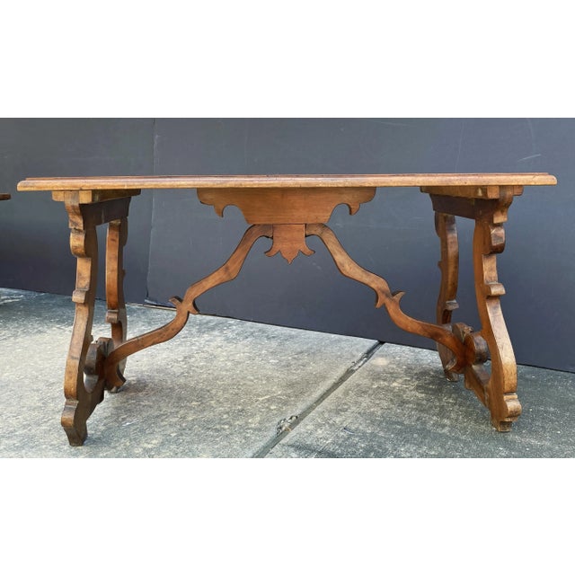 Italian Console Table of Hand Carved Walnut From the Early 19th Century For Sale In Austin - Image 6 of 11