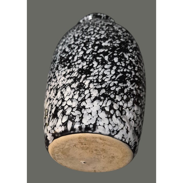Late 20th Century Vintage Art Deco Style Speckled Ceramic Black & White Vase For Sale - Image 5 of 11