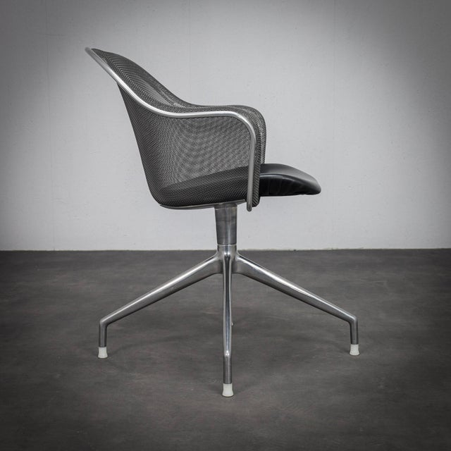 Iuta Swivel Chair by Antonio Citterio for B&B Italia, 2000s For Sale - Image 12 of 12