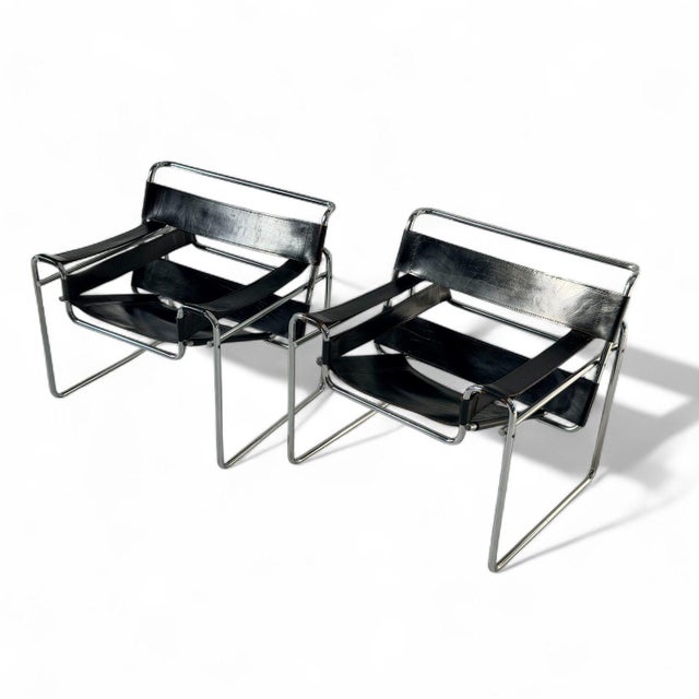 Pair of Wassily Chairs by Marcel Breuer for Knoll Model B3, 1970 For Sale - Image 4 of 7