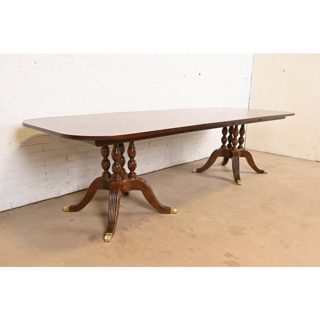 1980s Drexel Heritage Georgian Banded Flame Mahogany Double Pedestal Extension Dining Table, Newly Refinished For Sale - Image 5 of 14