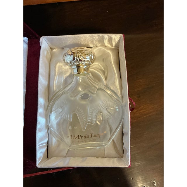 Art Nouveau Vintage Nina Ricci L’Air Du Temps Perfume Bottle For Sale - Image 3 of 7