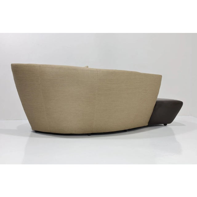 Mid-Century Modern Vladimir Kagan Bilboa Sofa in Silk and Leather For Sale - Image 3 of 7
