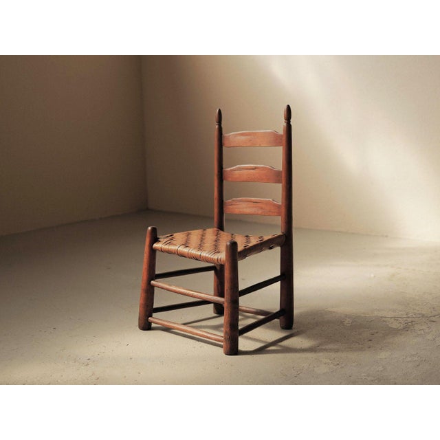 Low Chair in Wood, USA, 1900s For Sale - Image 18 of 18