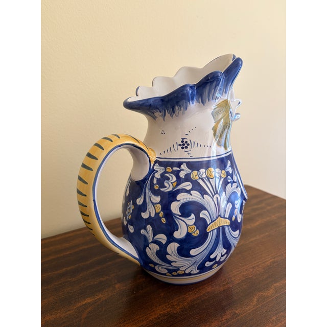 Deruta Late 20th Century Cama Deruta Hand-Painted Italian Faience Chicken Pitcher For Sale - Image 4 of 11