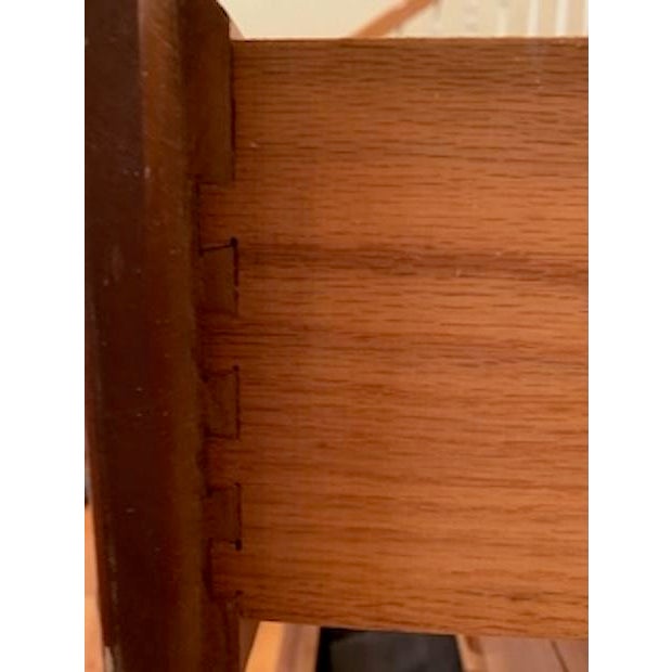 1950s Ramseur MCM Chest of 5 Drawers With Removable Glass Top For Sale - Image 10 of 18