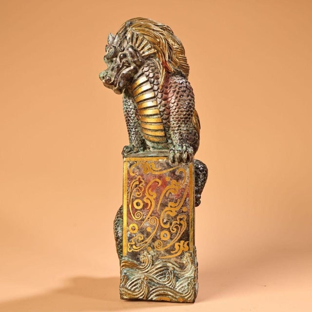 Asian Late 19th Century Gold-Inlaid Bronze Mythical Beast Statue, 1.4kg For Sale - Image 3 of 9