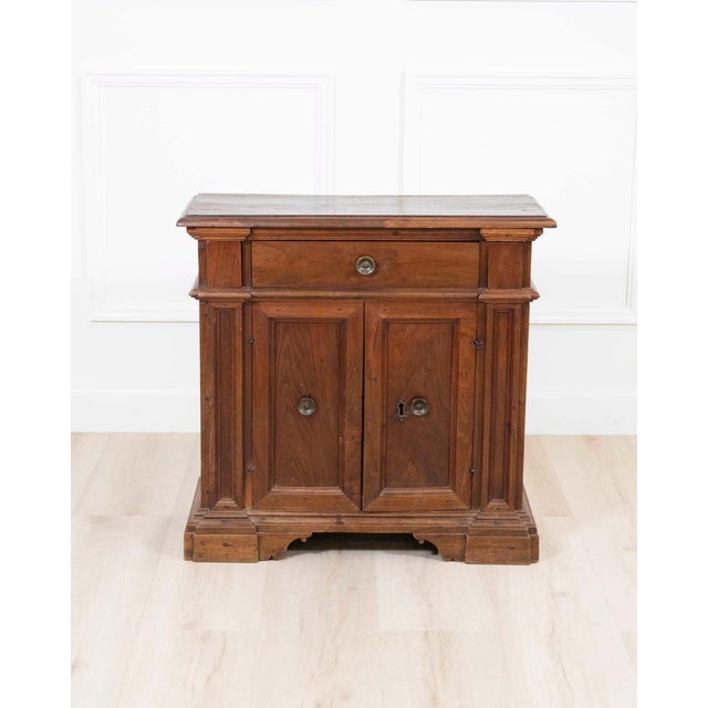 A small Tuscan sideboard in walnut and oak, eighteenth century. Tuscany produced some of the most characterful small-scale...