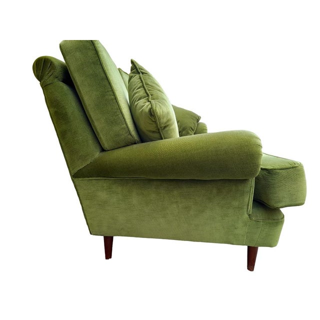 Vintage Italian Two-Seater Sofa in Green Velvet, 1960s For Sale - Image 6 of 11