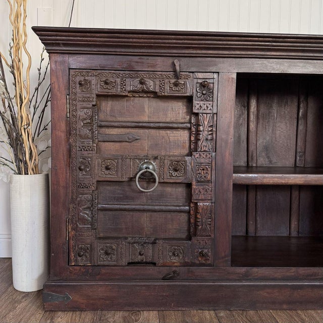 Indian Vintage Hand-Carved Solid Wood Credenza, Sideboard, or Media Console For Sale - Image 3 of 16