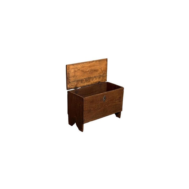 Rustic Small 19th Century Chest in Fir and Chestnut For Sale - Image 3 of 4