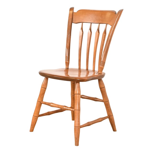 Ethan Allen American Carved Solid Maple Spindle Back Side Chair or Desk Chair For Sale