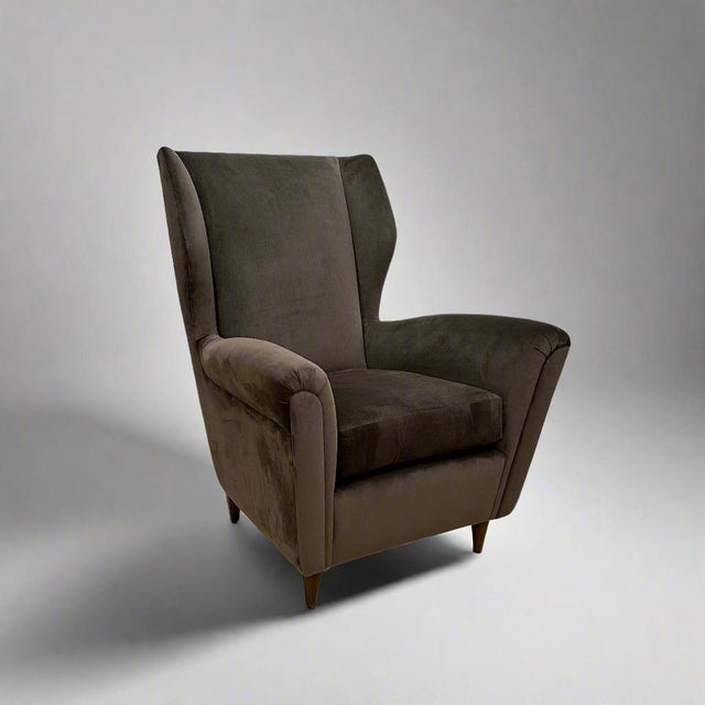 Wood Single Italian Modernist wing chair in the style of Gio Ponti. For Sale - Image 7 of 8