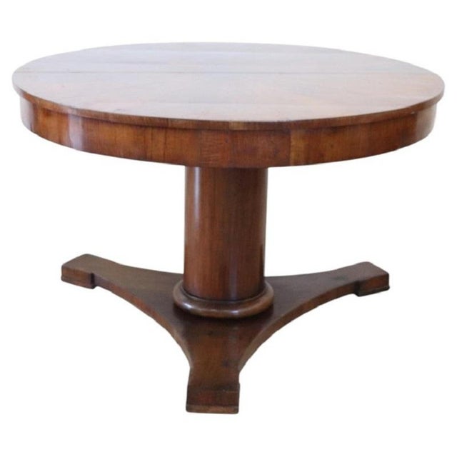 Antique Round Table in Walnut, 1800s For Sale - Image 12 of 12