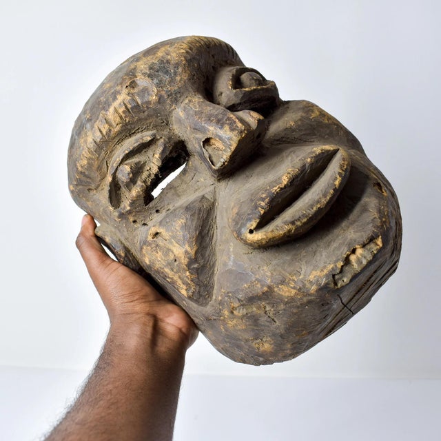 Early 20th Century Ibibio Carved Cross River Mask Nigeria For Sale - Image 11 of 14