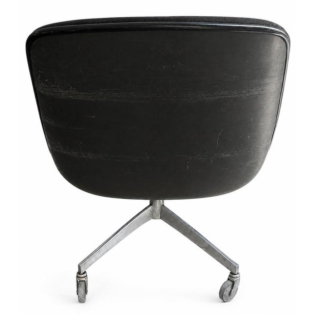 Steelcase Vintage Steelcase Executive Swivel Chairs, Pair For Sale - Image 4 of 6