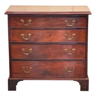 George III Mahogany Chest of Drawers For Sale