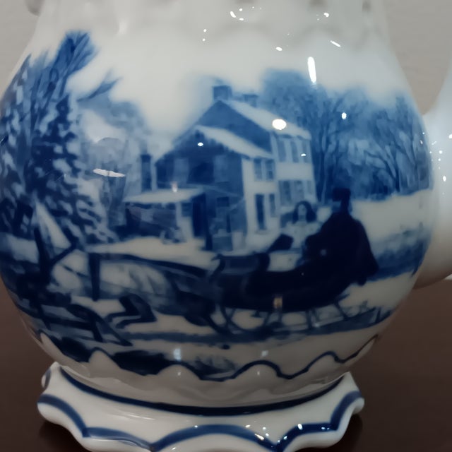 Vintage Blue and White Chinoiseries Tea Pot For Sale - Image 4 of 10