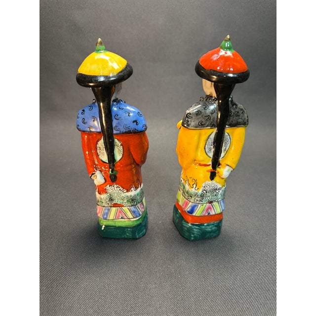 Vintage 1940's Chinese Qing Dynasty Porcelain Figurines- Set of 2 For Sale - Image 4 of 6