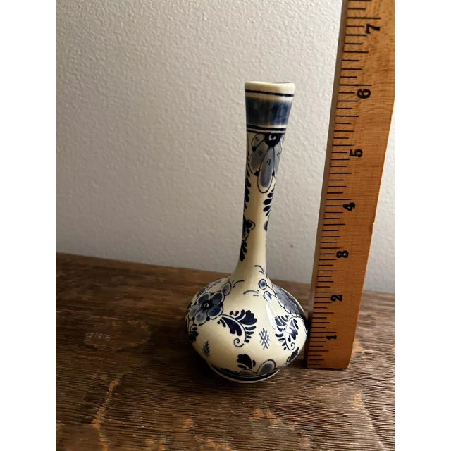 Delft Vintage Regina Delfts Blauw Bud Vase Blue and White Floral For Sale - Image 4 of 4