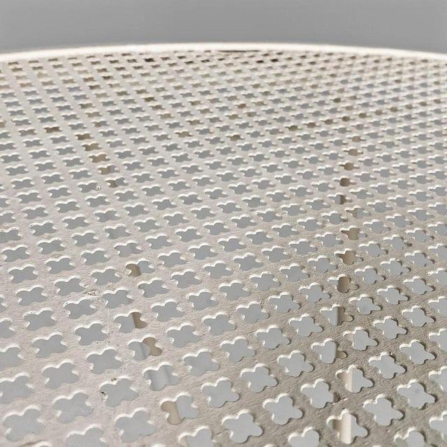 Mid-Century Italian Modern White Iron Round Garden Table with Flower Decor, 1960 For Sale - Image 6 of 14