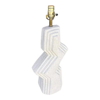 Vintage 1980s Sculptural Postmodern Zig Zag Plaster Table Lamp For Sale