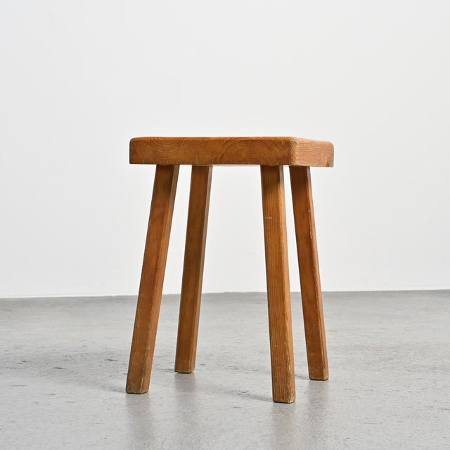 1980s Pine Stools by Charlotte Perriand for Les Arcs, 1980s, Set of 2 For Sale - Image 5 of 13