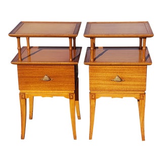 Vintage Mid-Century Modern Mahogany Pagoda Nightstands by R-Way - a Pair For Sale