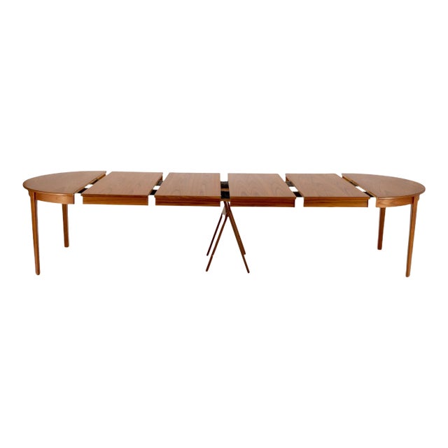 Danish Teak Mid Century Modern Round Dining Banquet Conference Table 4 Leaf For Sale