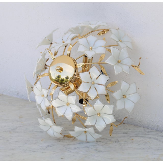 Grace Kelly, Delicious Murano Ceiling Light White Flowers, 1980 For Sale - Image 4 of 16