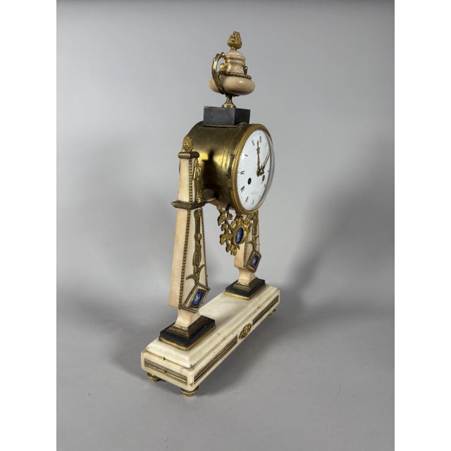 Metal Louis XVI Portico Clock in White Marble and Porcelain from Wedgwood, 1780 For Sale - Image 7 of 8