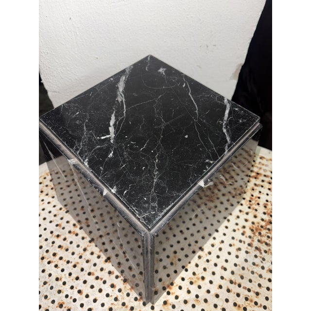 Cube, coffee table or bedside table in Marquina marble, 27.5 cm wide, 28 cm deep and 24 cm high, 1950s