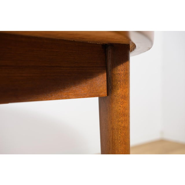 Mid-Century Round Teak Dining Table by Nils Jonsson for Hugo Troeds, Sweden, 1960s For Sale - Image 18 of 18