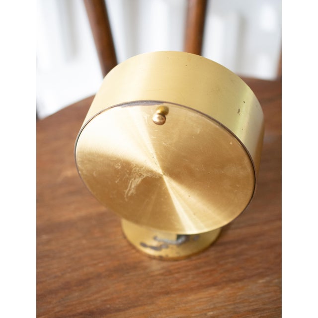 Brass 1960s Howard Miller Mid-Century Modern Clock For Sale - Image 8 of 9