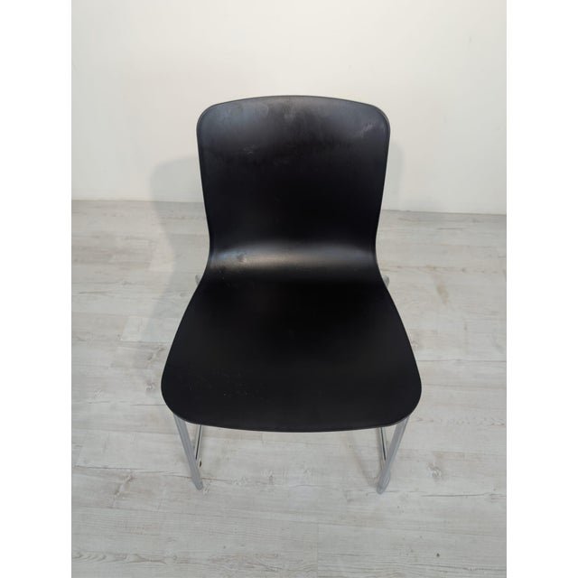 Black Vitra Chair by Jasper Morrison Black chair designed by Jasper Morrison for Vitra. Solid metal and durable plastic...