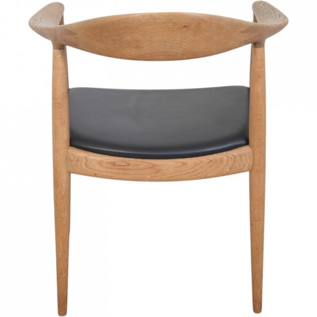 JH503 The Chair in Oak and Black Leather by Hans Wegner, 1960s For Sale - Image 10 of 18