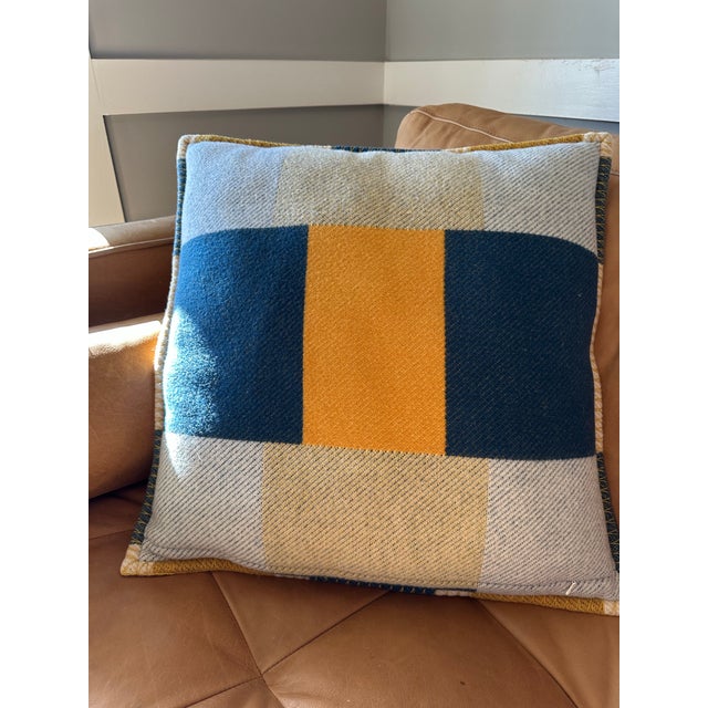Hermès Hermès H Tissage Wool & Cashmere Plaid Cushion (20x20 Inches) For Sale - Image 4 of 7