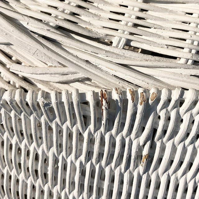 1970s 1970s Folk Art White Figurative Animalia Wicker Swan Table For Sale - Image 5 of 7