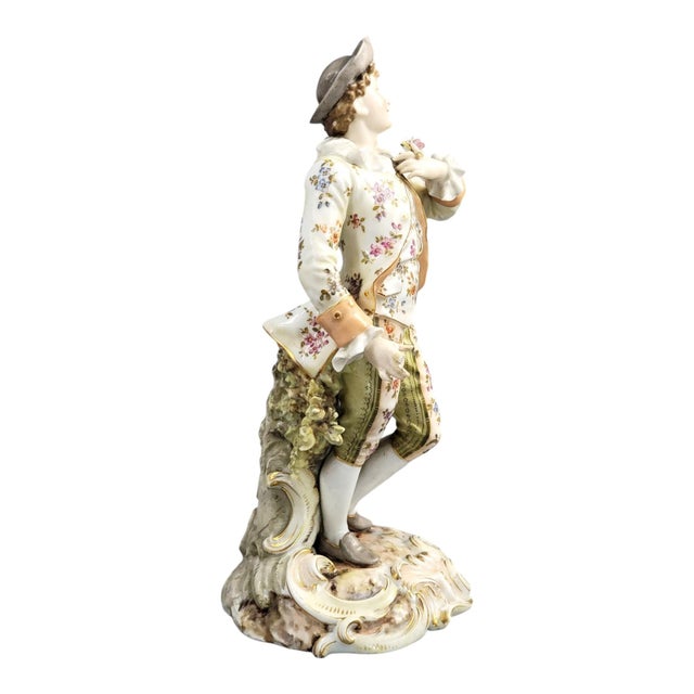 Porcelain Figure of a Young Gallant by Triebner Ens & Eckert for Volkstedt, 1880s For Sale - Image 5 of 11