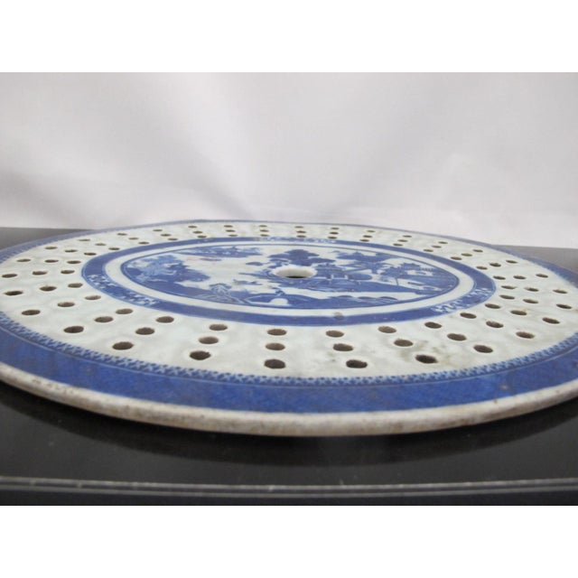 Chinese Chinese Export Canton Blue Nanking Village Porcelain Oval Meat Mazarin Strainer For Sale - Image 3 of 6