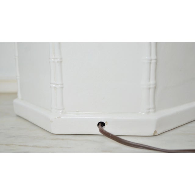 Vintage White Ceramic Oversized Octagonal Pagoda Table Lamp For Sale In Greensboro - Image 6 of 9