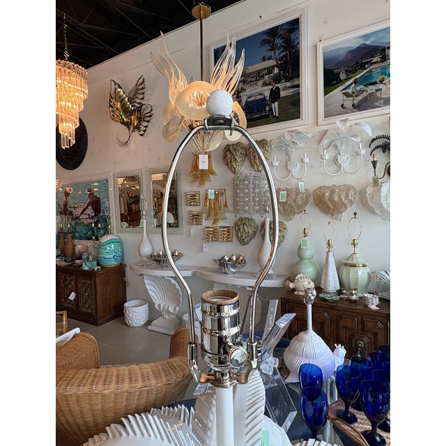 1970s Vtg. Pair 1973 Palm Beach Tree Leaf Table Lamps Restored White Tole Newly Wired For Sale - Image 5 of 10