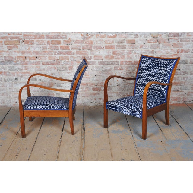 1920s Art Deco Armchairs in Walnut, 1920s, Set of 2 For Sale - Image 5 of 15