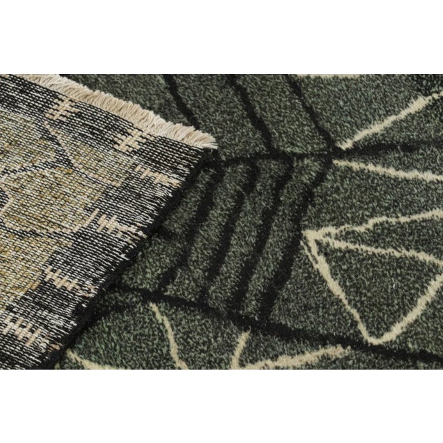 Textile 1960s Vintage Zeki Müren Art Deco Rug With Bold Geometric Patterns. For Sale - Image 7 of 7