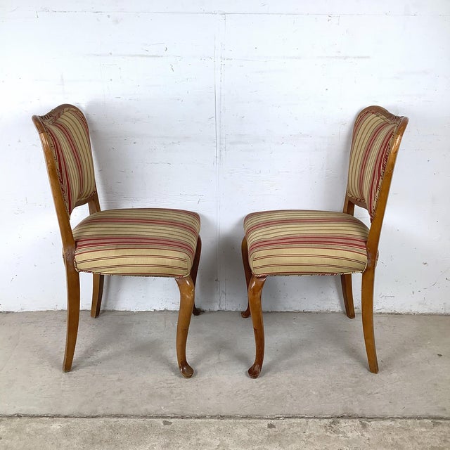 Queen Anne Set of Four Queen Anne Walnut Dining Side Chairs in Striped Burgundy & Gold Upholstery For Sale - Image 3 of 12