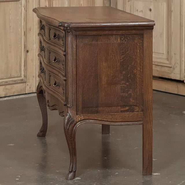 Country French Régence Style Chest of Drawers ~ Commode With Cabriole Legs For Sale - Image 16 of 18