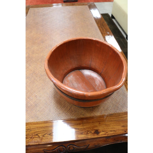 1920s 1920s Red Lacquer Wood Bucket For Sale - Image 5 of 5